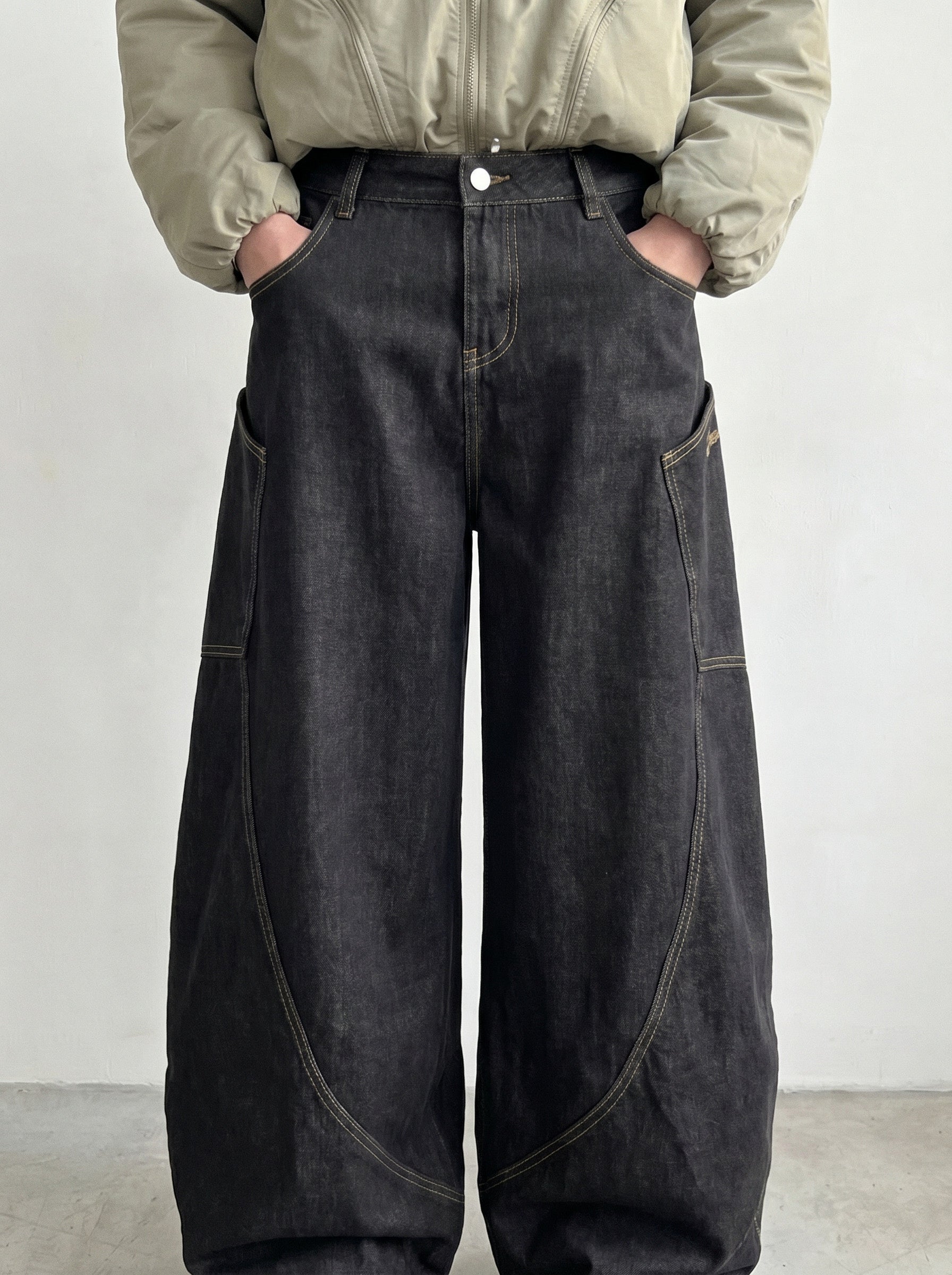 arc seam barrel jean