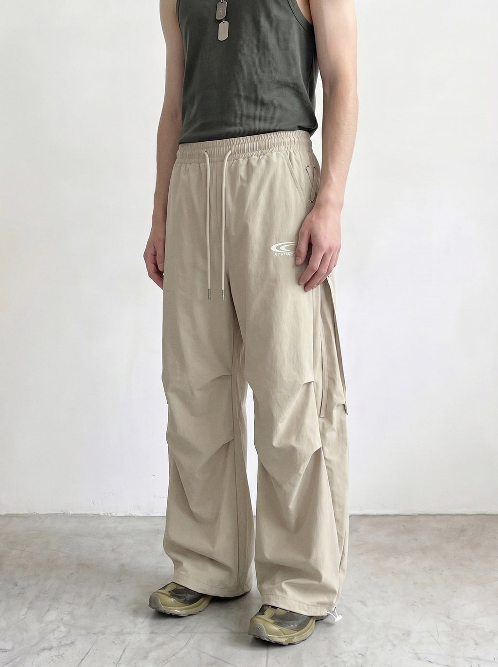 grommet parachute pant