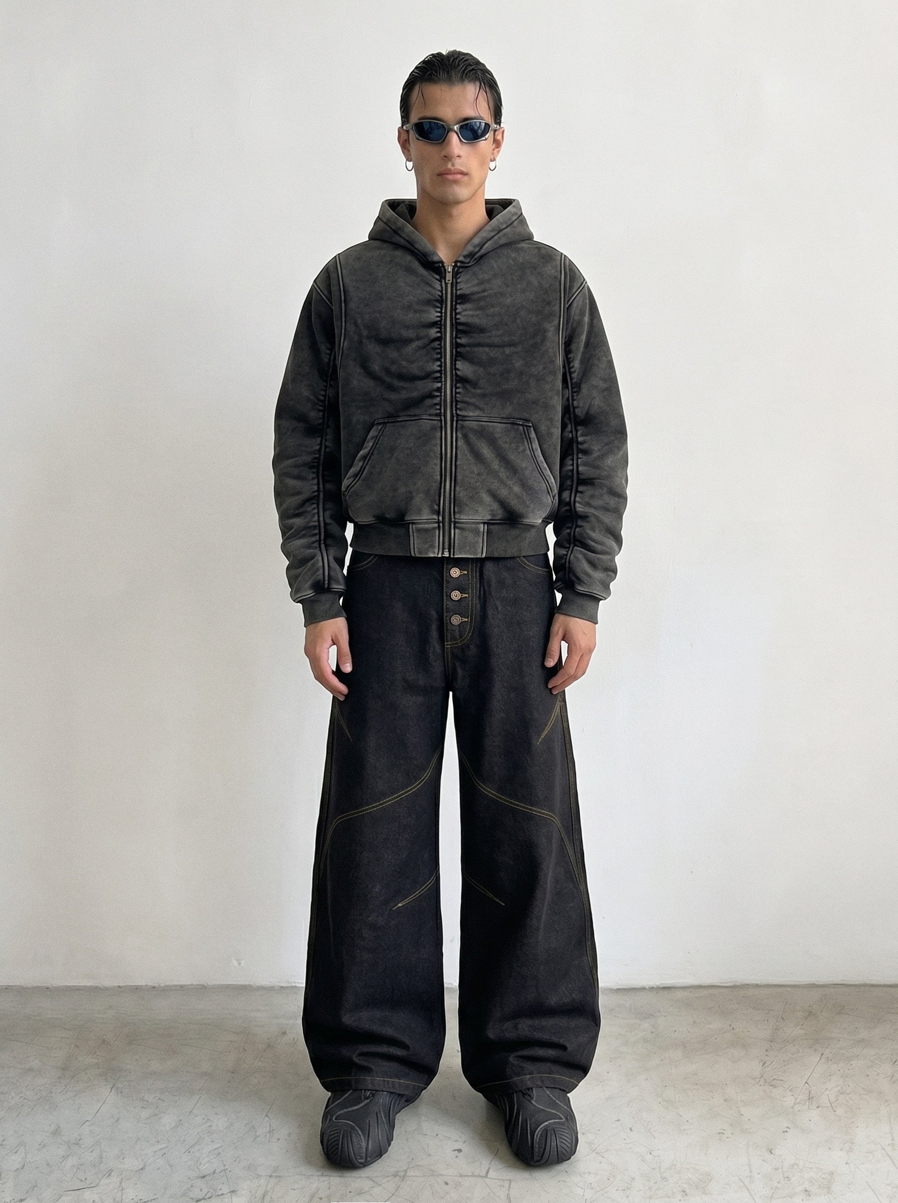 5-button fly curve stitch jean
