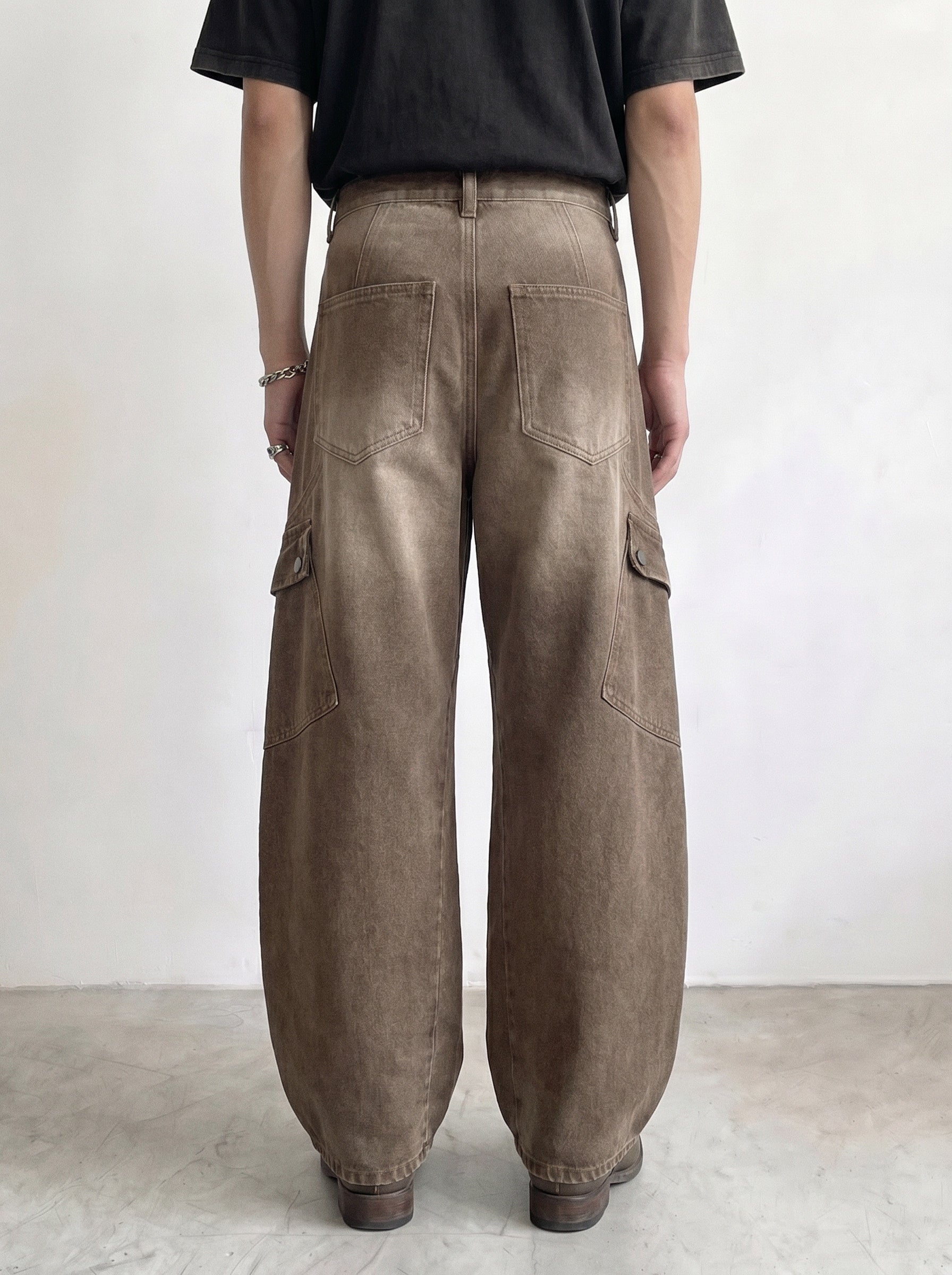 Curved Seam Cargo Balloon Jean