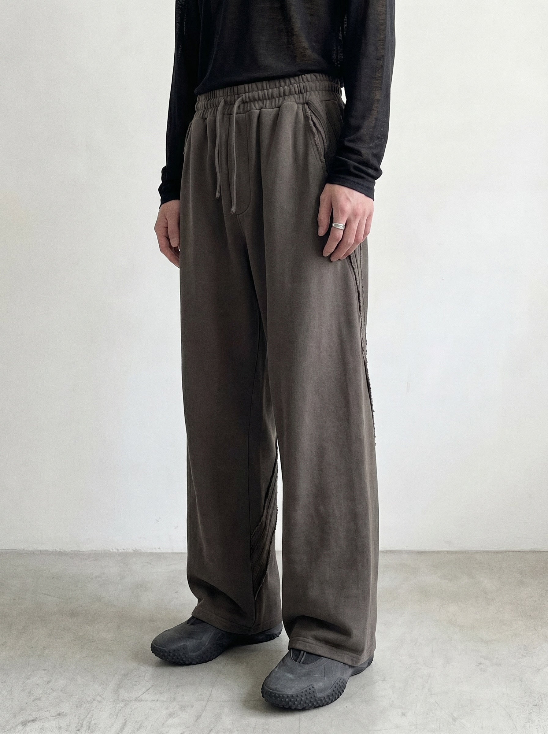 pintuck stripe sweat pant