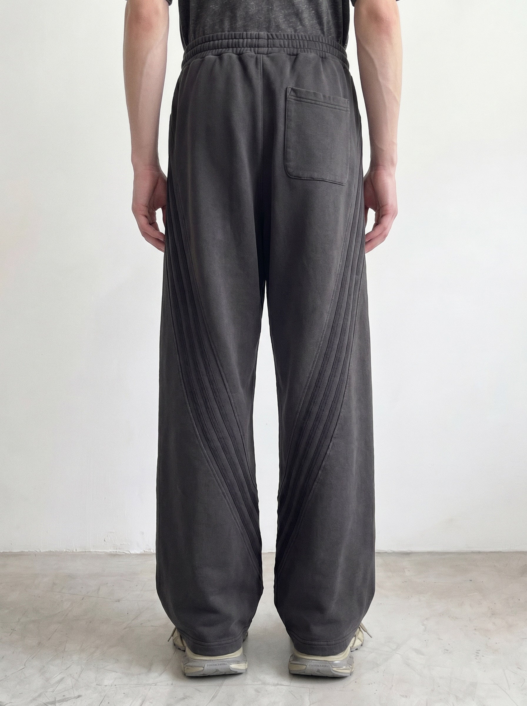 pintuck stripe sweat pant
