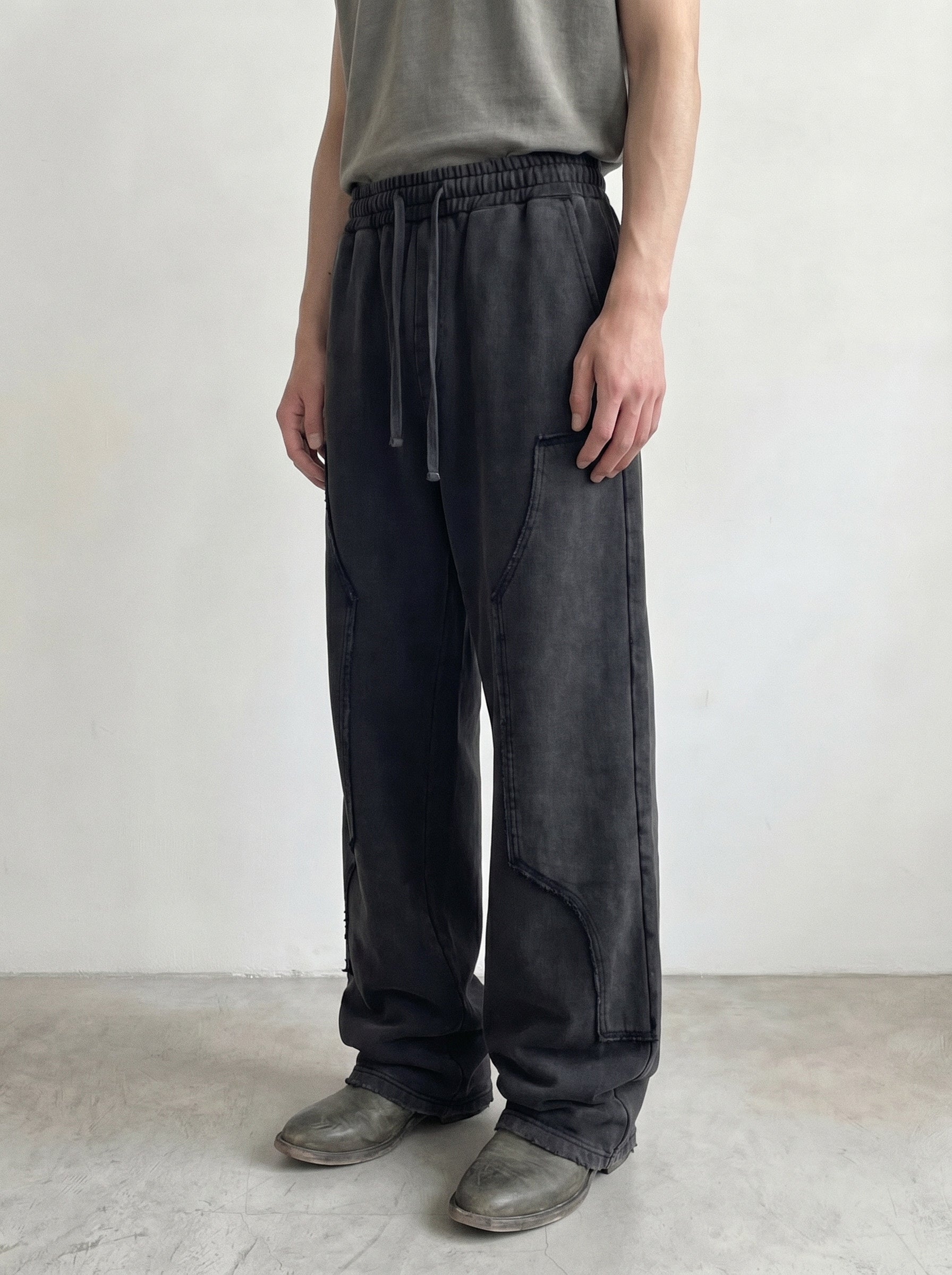 Raw Edge Cargo Panel Wide-Leg Sweatpant