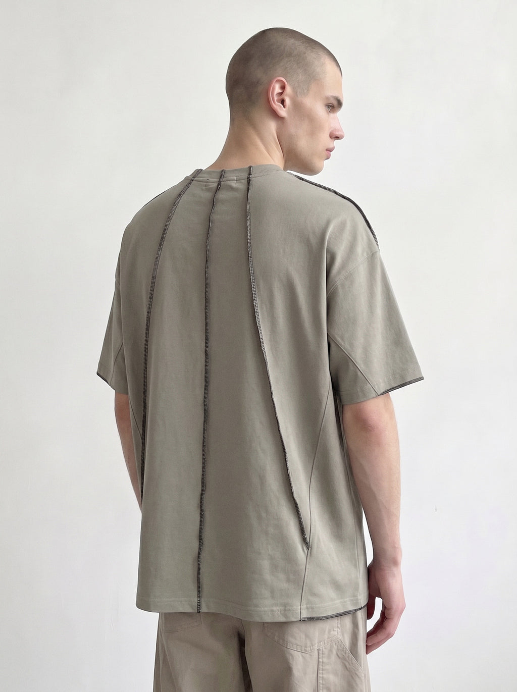 seam panel tee