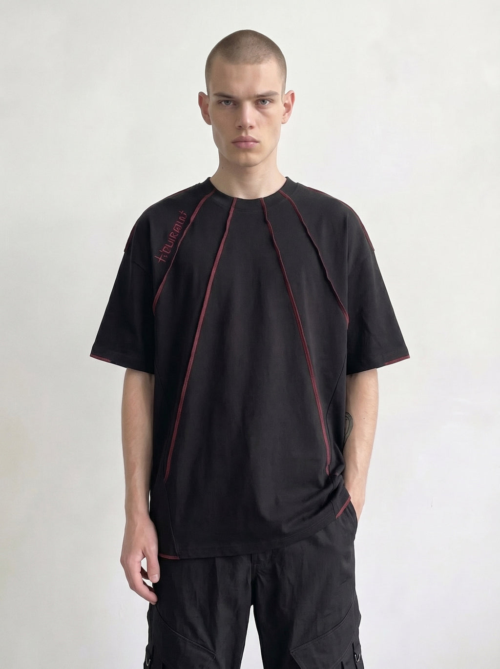 seam panel tee